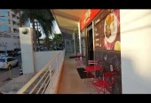Cafeteria & Pratos em Prédio Comercial