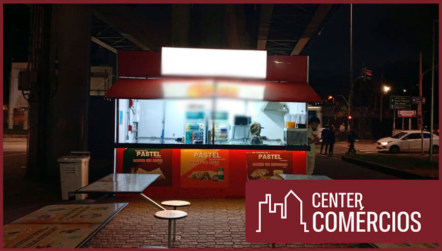 QUIOSQUE DE PASTEL EM TERMINAL DE METRO